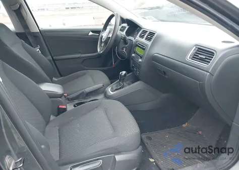 2014 Volkswagen Jetta 2.0L S z USA, uszkodzony, nr VIN 3VW2K7AJ6EM221056